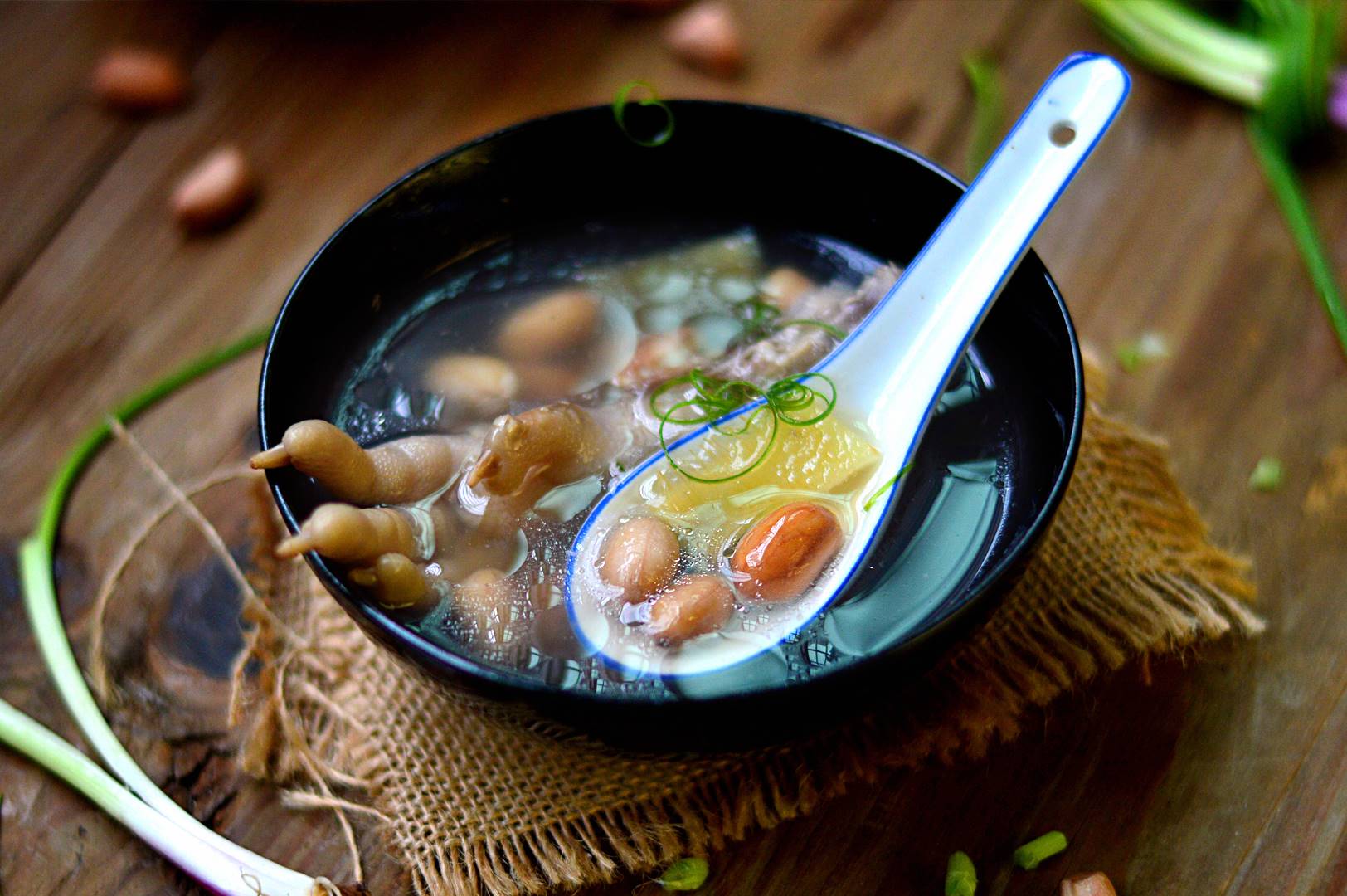 Peanut Chicken Feet Soup