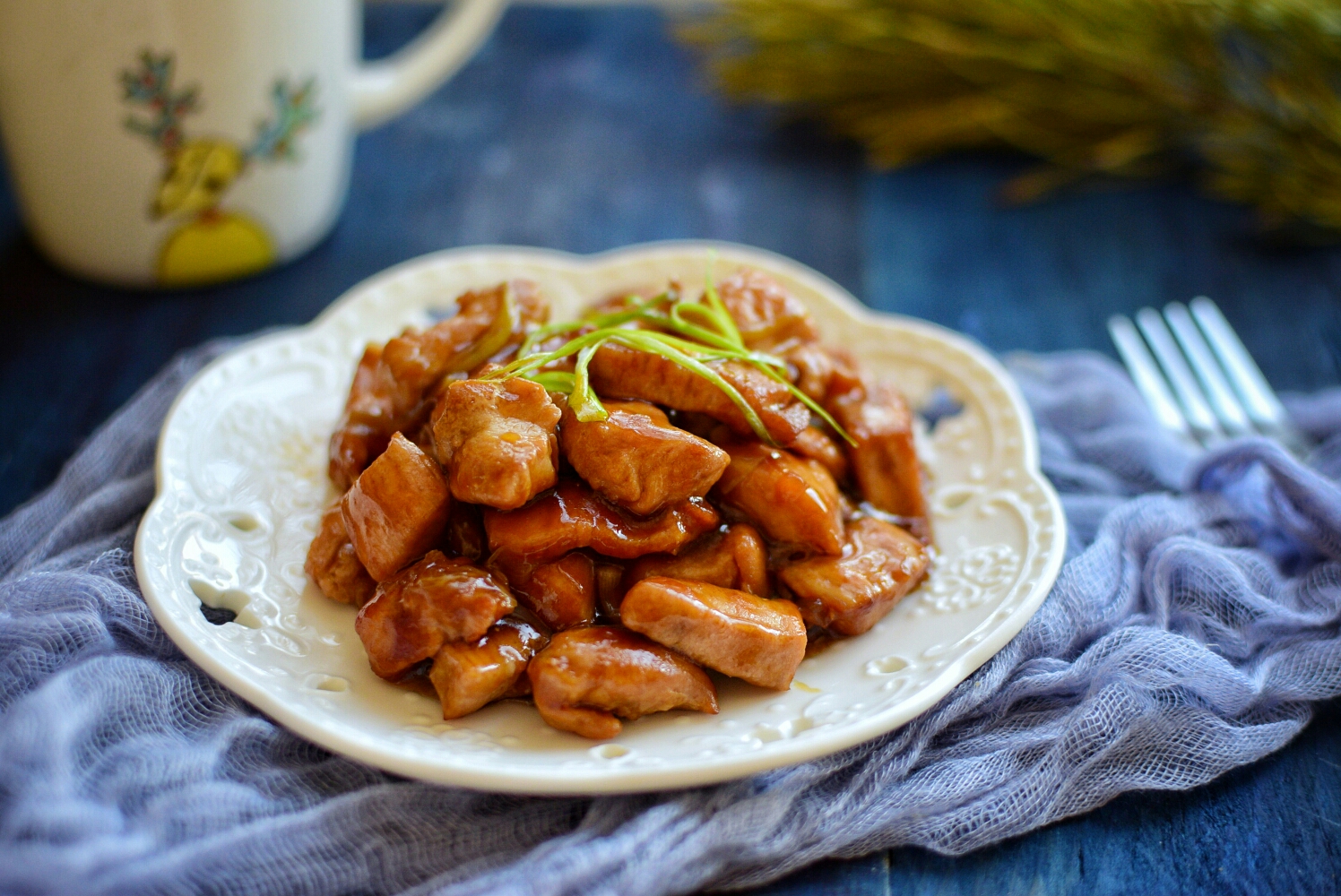 Grilled fried chicken with green onions