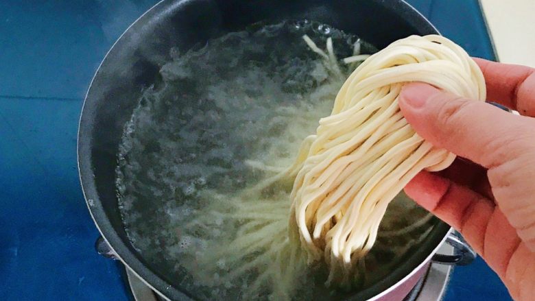 Hangzhou-style pasta: Pian'erchuan