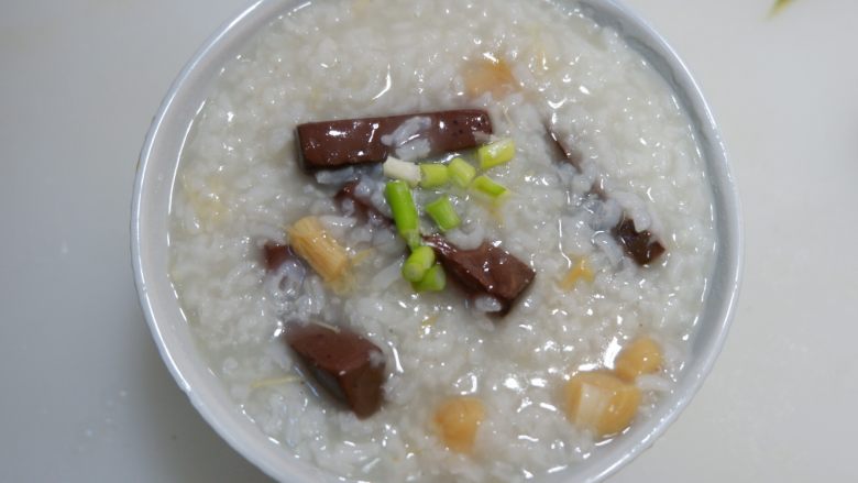 Pig's blood and scallop porridge