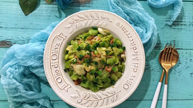 Oyster Sauce Shredded Cabbage, Fried Broad Beans with Dried Sea Rice