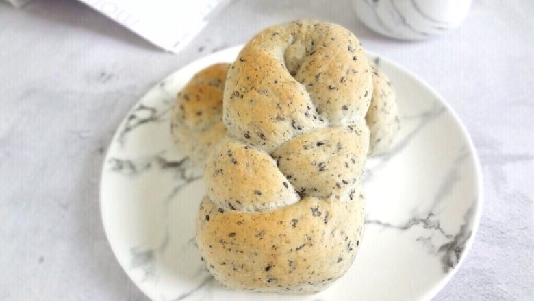 Buddhist Healthy Black Sesame Braided Bread