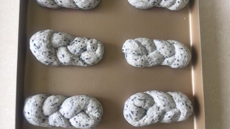 Buddhist Healthy Black Sesame Braided Bread