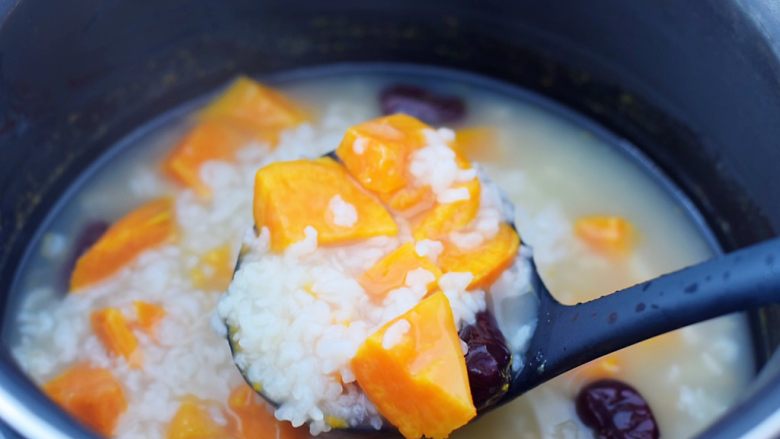 Sweet potato and red date porridge