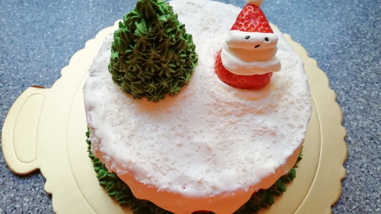 Christmas Cream Cake