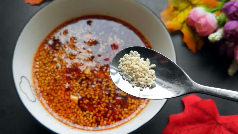 Cold kelp shreds (with instructions for making the cold sauce)