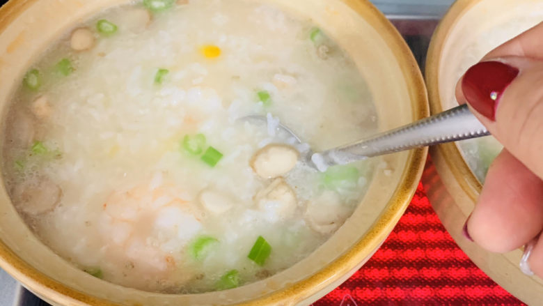 Vegetable and shrimp porridge