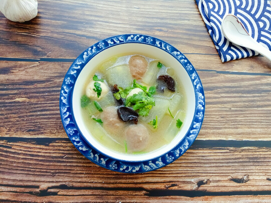 Winter Melon and Meatball Soup