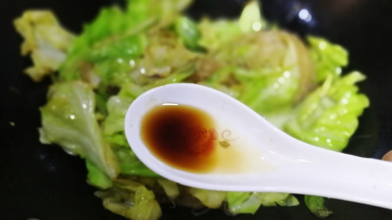 Stir-fried vermicelli with cabbage