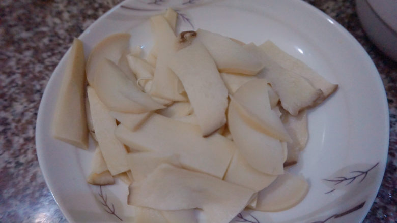 Pleurotus eryngii scrambled eggs