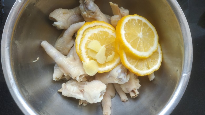 Passion Fruit Lemon Chicken Feet