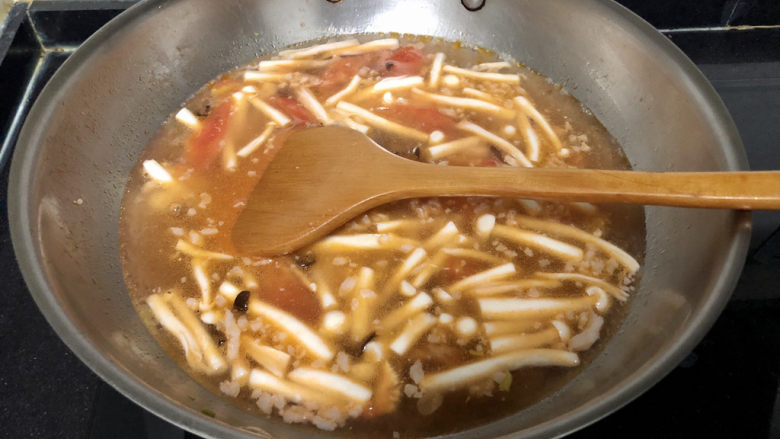 White Jade Mushroom and Egg Soup