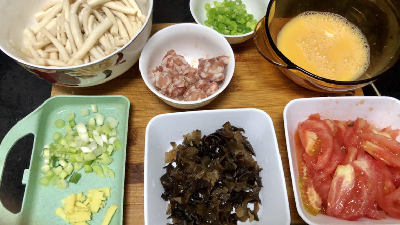 White Jade Mushroom and Egg Soup