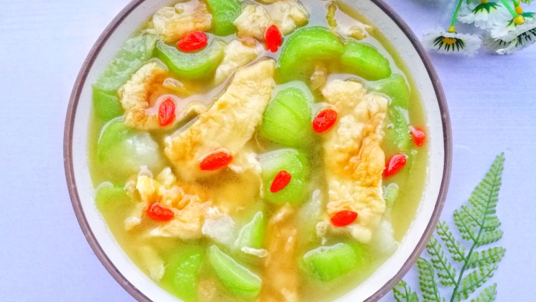 Luffa and egg soup