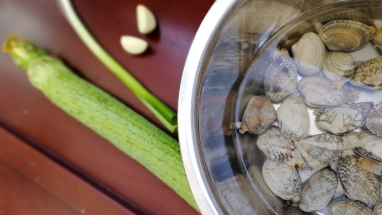 Luffa Clam Soup