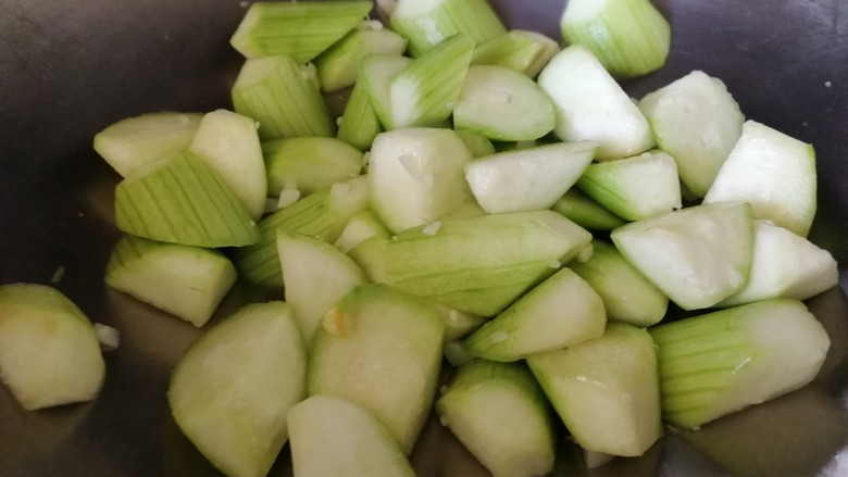 Luffa Clam Soup