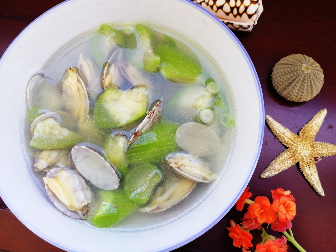 Luffa and Clam Soup