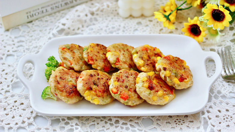 Low-fat, low-calorie and delicious chicken and vegetable pancakes