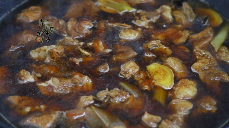 Beautiful and delicious braised beef noodles