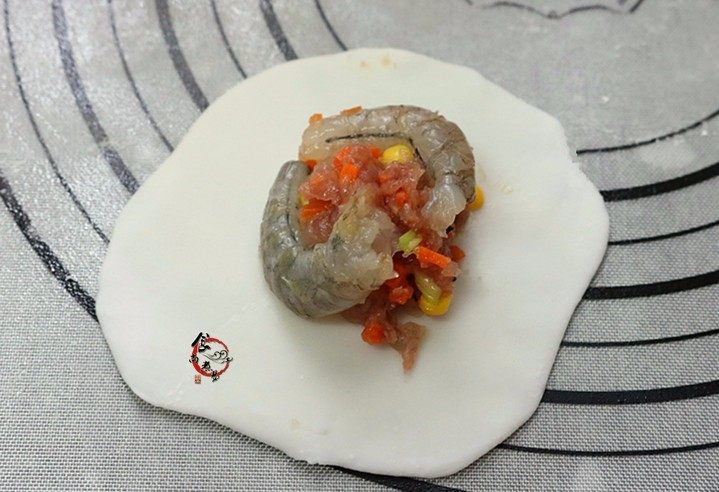 Crystal clear, fresh and refreshing crystal shrimp dumplings