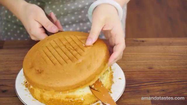 Tiramisu Cake