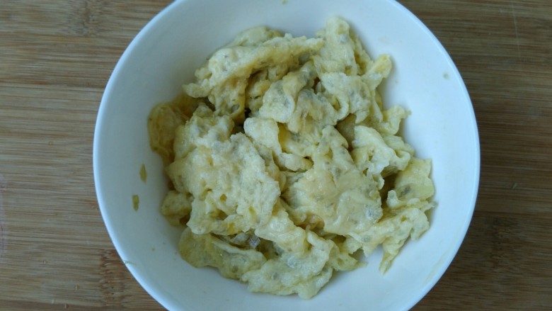 Fancy noodles + crab-flavored egg fried noodles