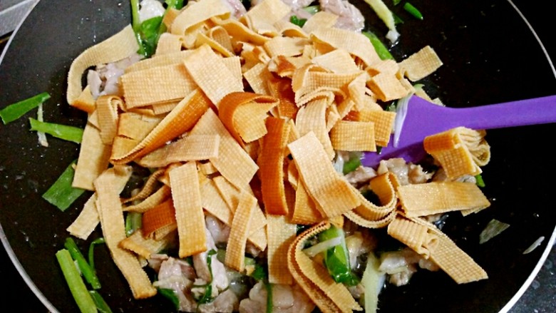 Celery Stir-fried Dried Tofu