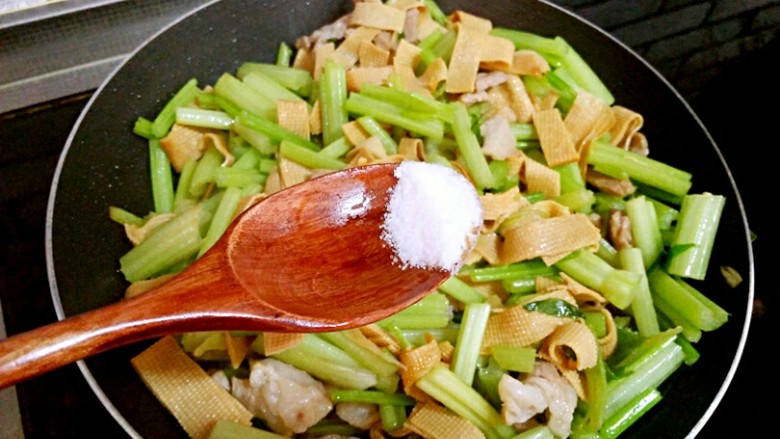 Celery Stir-fried Dried Tofu