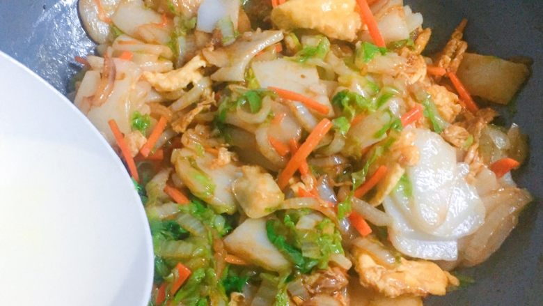 Chinese cabbage fried rice cake