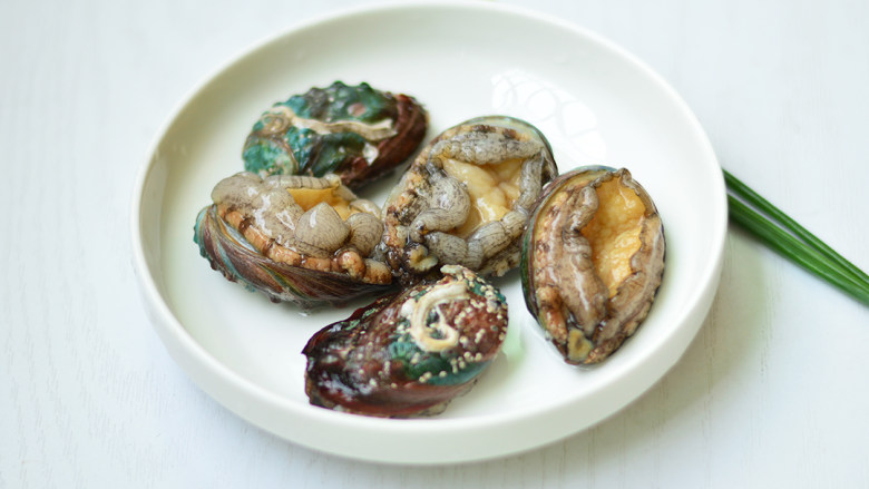 Abalone in Oyster Sauce