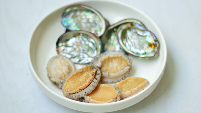 Abalone in Oyster Sauce