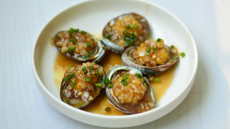 Abalone in Oyster Sauce