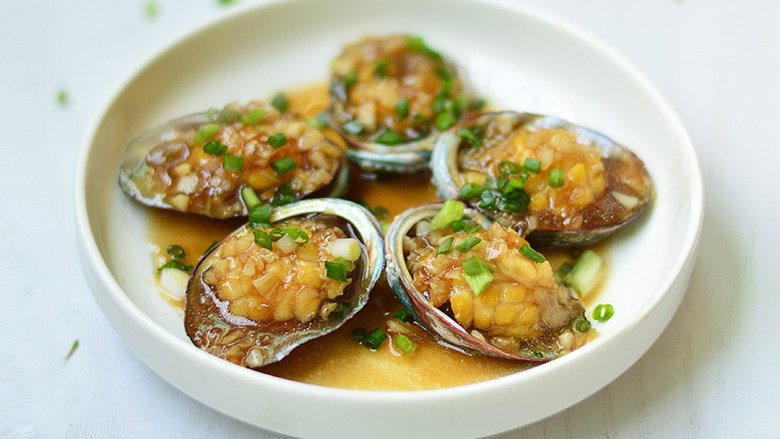 Abalone in Oyster Sauce