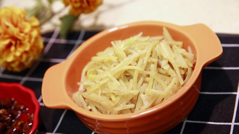 Spring pancakes rolled with shredded potatoes