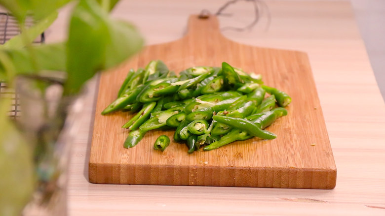 Stir-fried pork belly with hot pepper