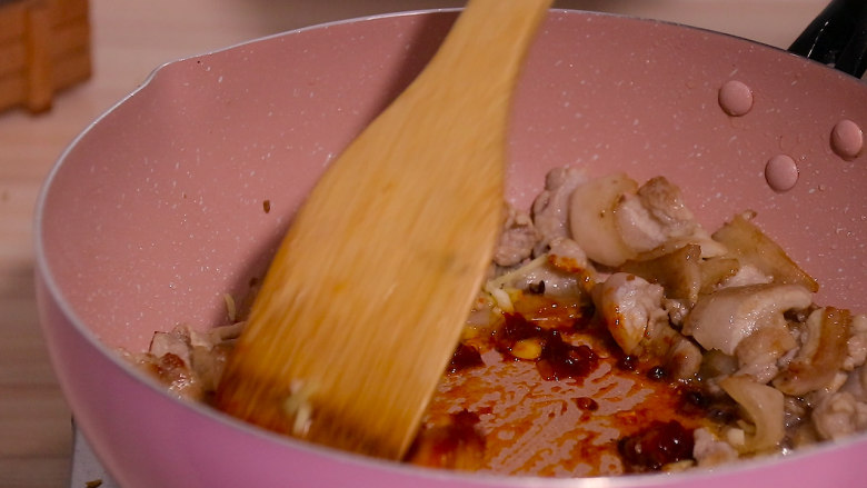 Stir-fried pork belly with hot pepper