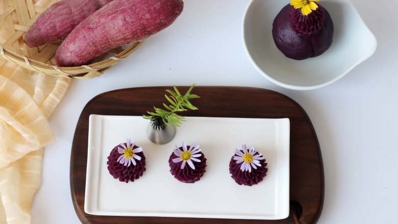 Milk-flavored purple sweet potato puree