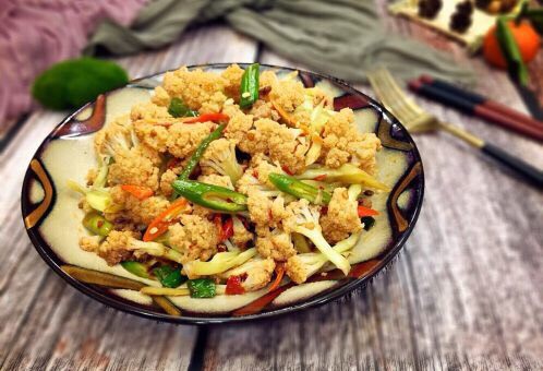 Baked Spicy Cauliflower with Ant Meat