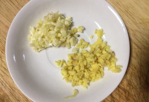 Baked Spicy Cauliflower with Ant Meat