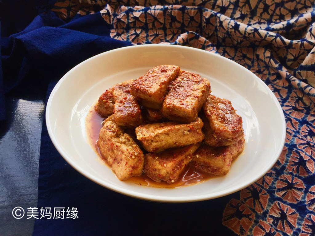 Spicy stinky tofu