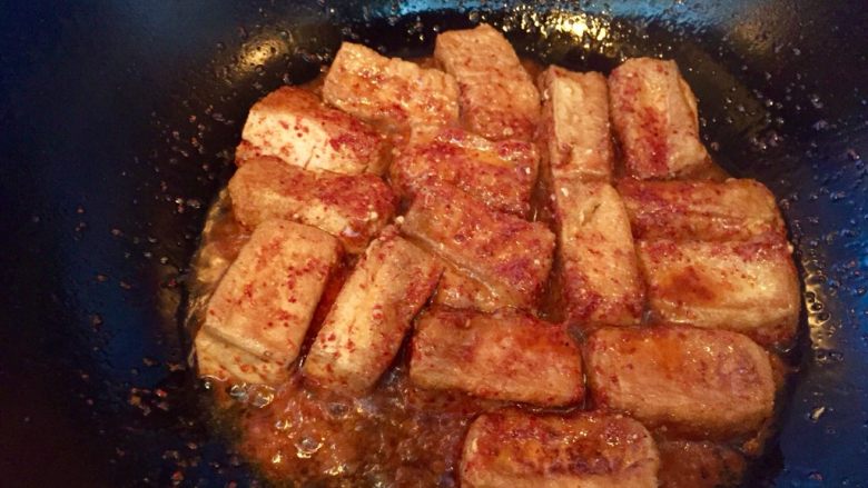 Spicy stinky tofu