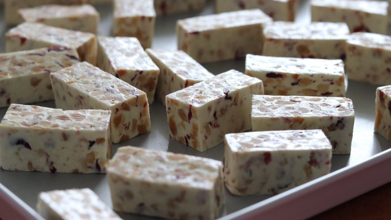 Milk-rich nougat (boiled sugar version), the more you chew, the better it tastes