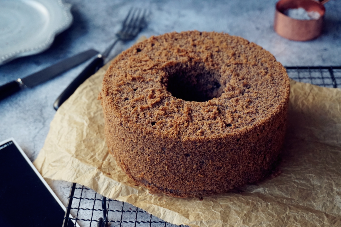 Black rice chiffon cake