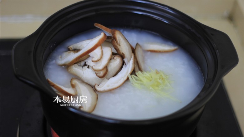 Mushroom and Chicken Porridge