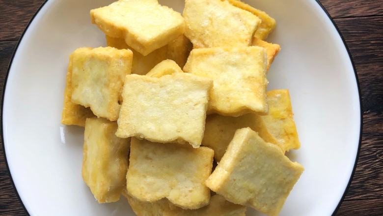 Fried crispy tofu