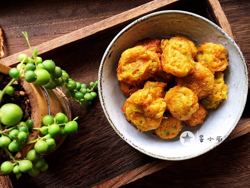 Fried radish meatballs