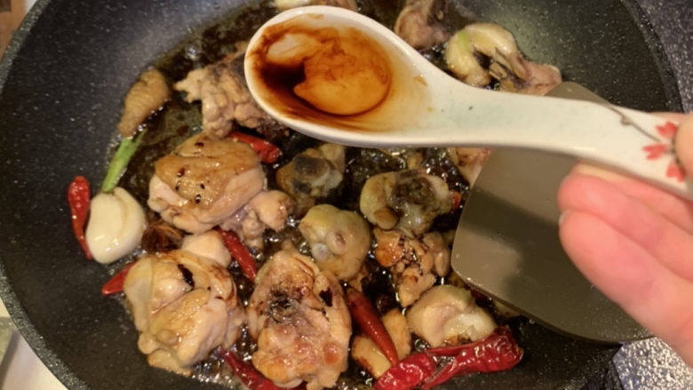 Chicken Legs Stewed with Mushrooms