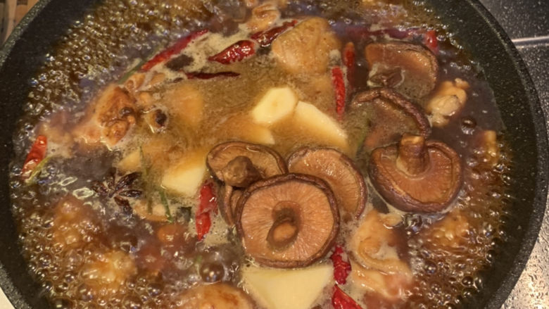 Chicken Legs Stewed with Mushrooms