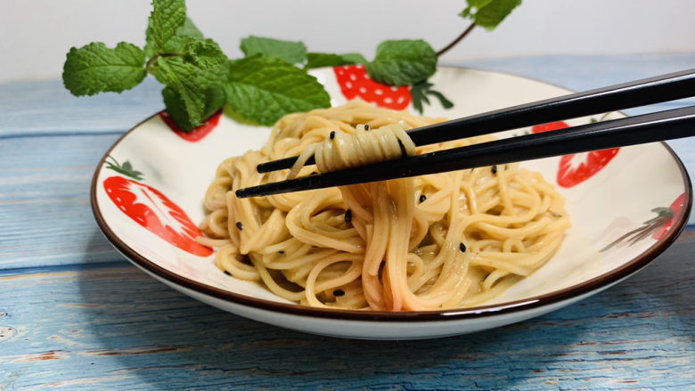 Sesame paste cold noodles