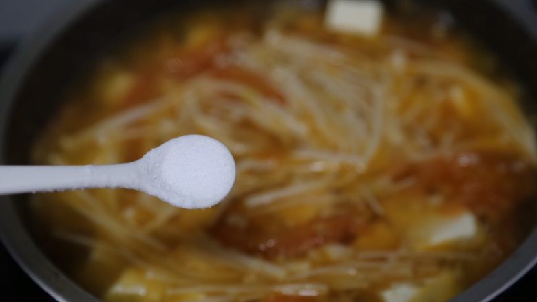 Enoki Mushroom and Tofu Soup